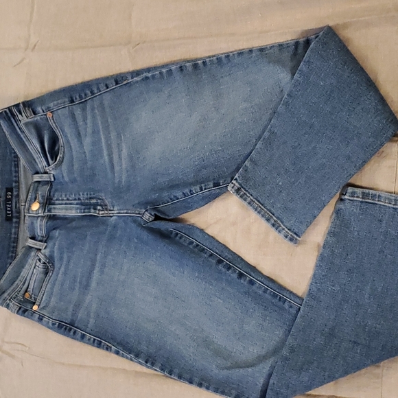 NEW Level 99 Curvy 90's Mom Jeans Size 28 - Picture 3 of 6